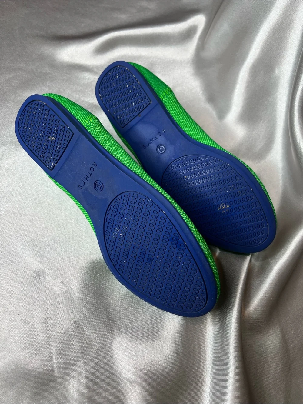 Rothy's Jellybean Kelly Green Round Toe Ballet Flats Size 7